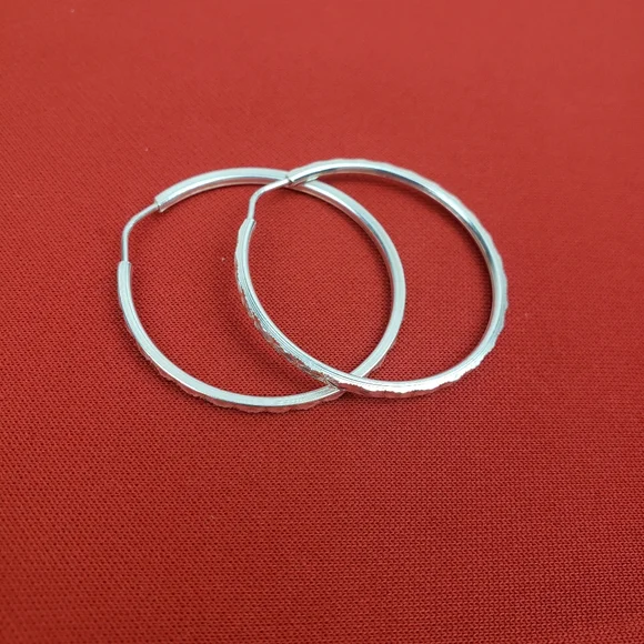 Sterling silver ladies hoop earrings New - Picture 1 of 14
